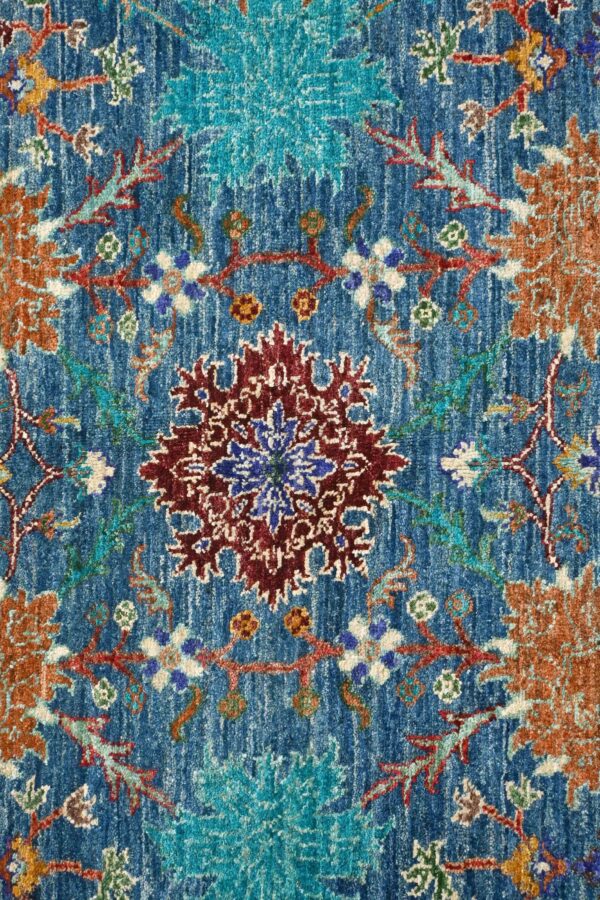 Sultani Rug 244cm x 184cm / 8ft x 6ft 1in - Image 3